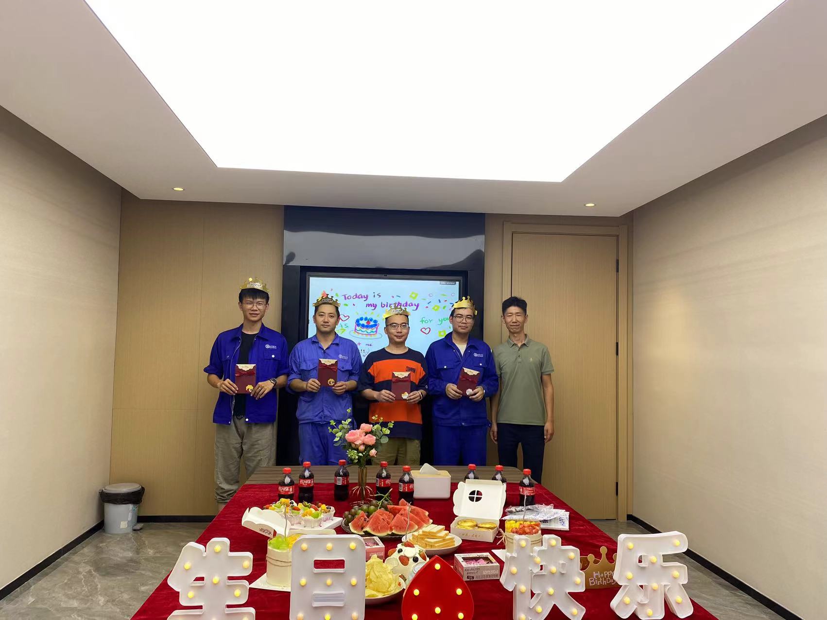 一年の贈り物、一インチの喜び