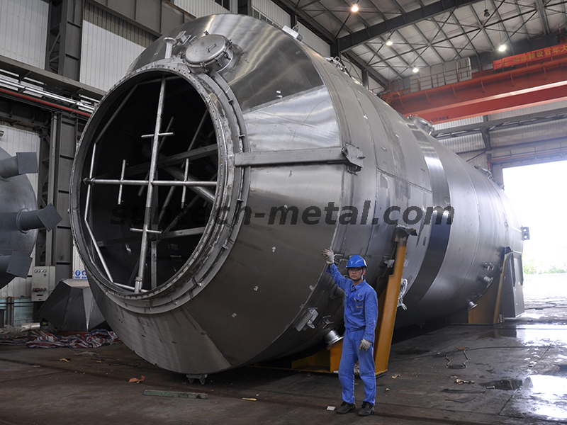 ジルコニウム圧力容器の種類を分割する方法