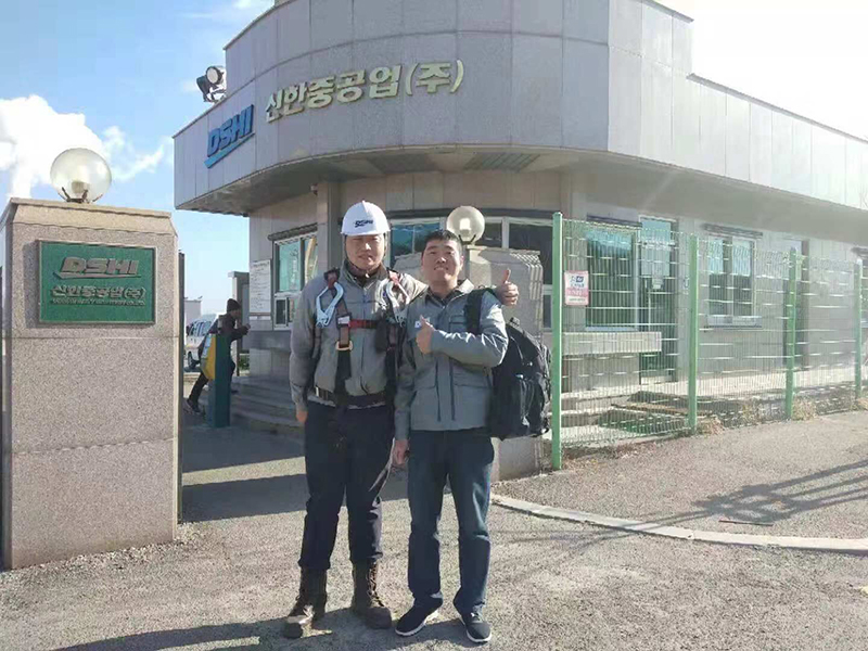 Suntech Matalからのシニア溶接技術者が溶接ガイダンスのために韓国に行きました