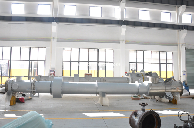 フォーリングフィルムエバポレーター